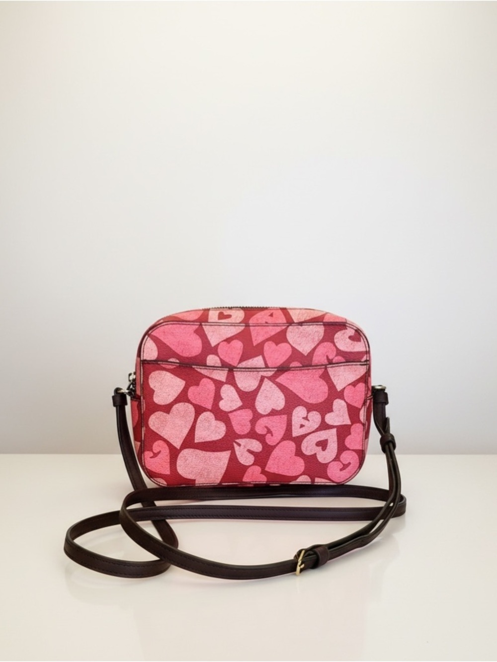 Coach Heart Print Crossbody Camera Bag Pink Red Valentine Style Gold Hardware - Picture 7 of 9